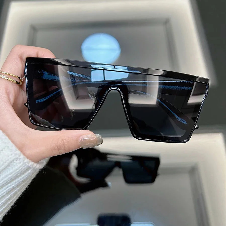Square Retro Mirrored Sunglasses — UV400