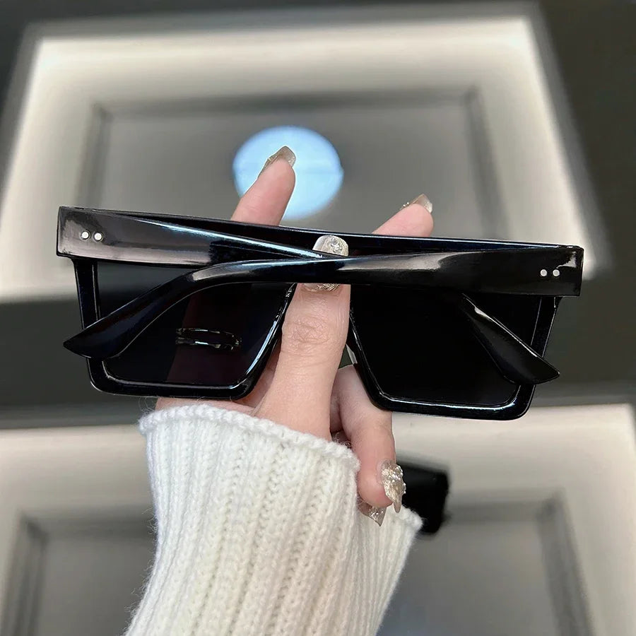 Square Retro Mirrored Sunglasses — UV400